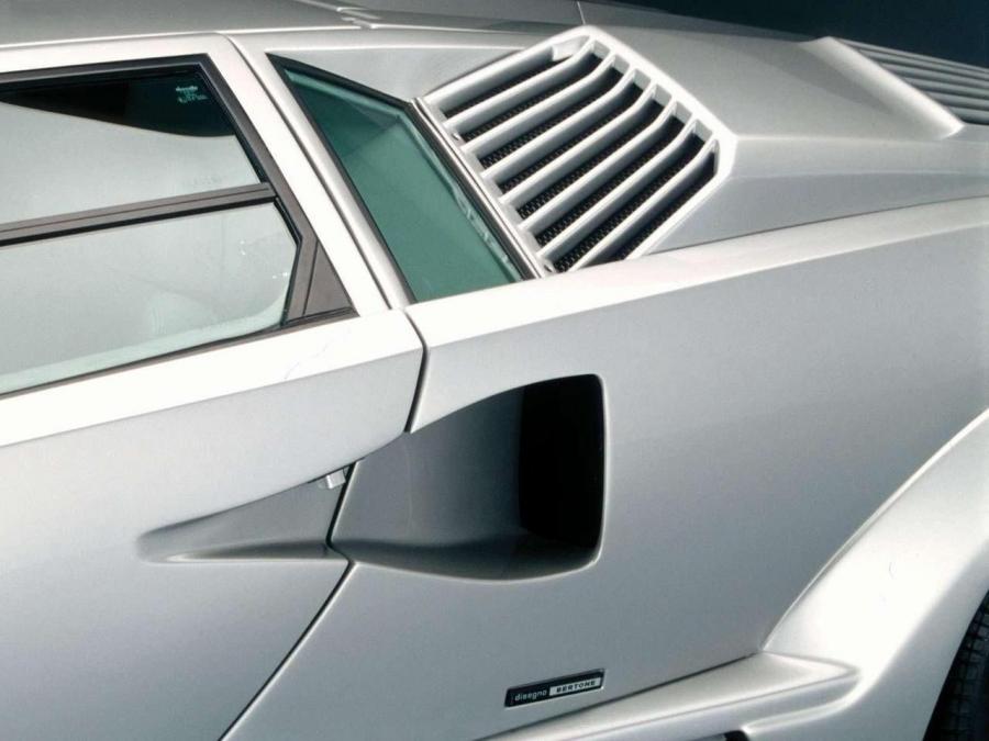 Детали экстерьера Lamborghini Countach 25th Anniversary 1988 года  (фото 78 из 78)